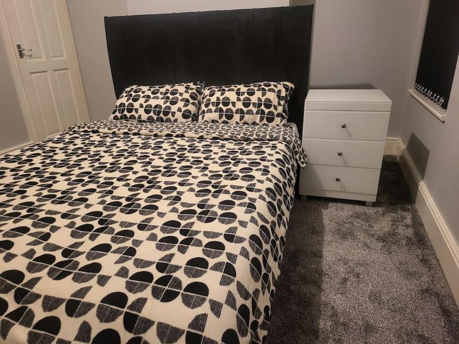 Panama Apartment *